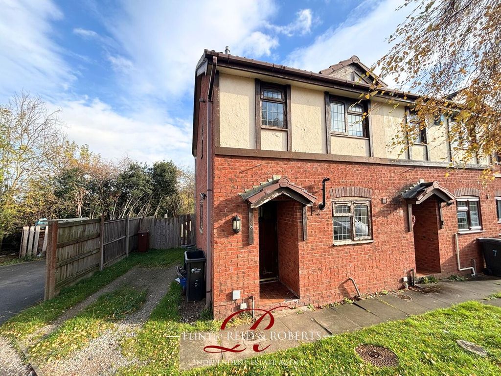 Property photo 1 of 11 Front (Exterior)