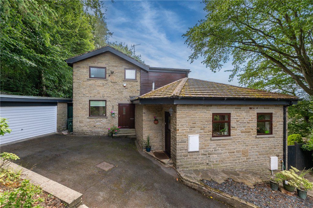 Property photo 2 of 42 Frontage