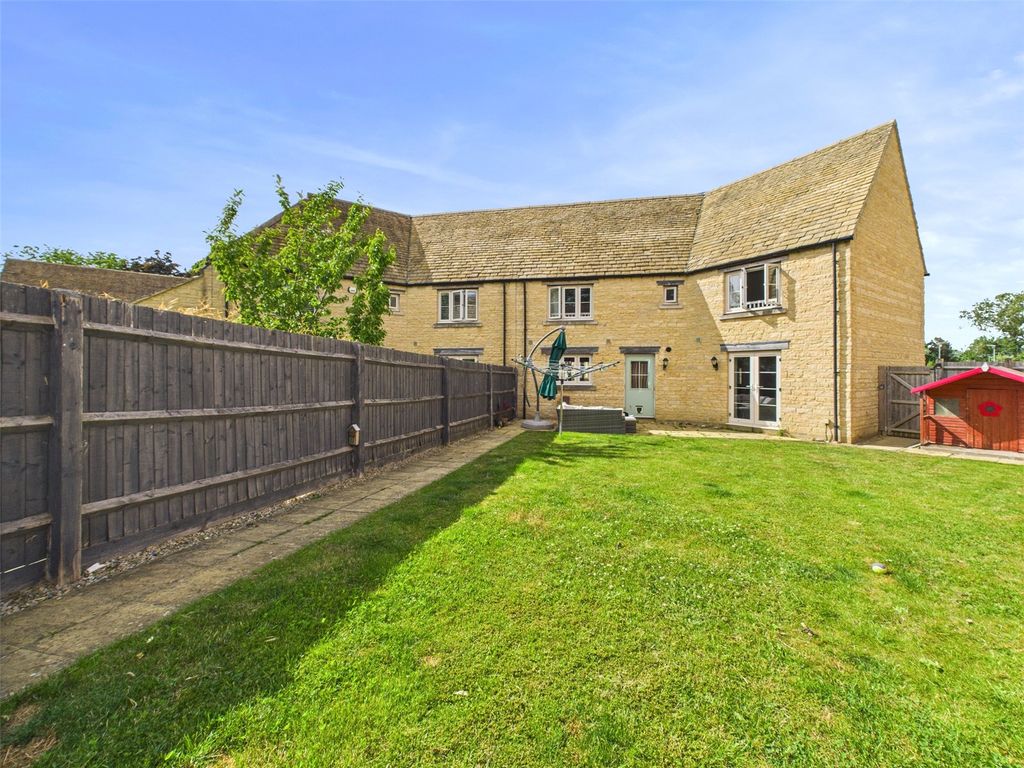 Property photo 3 of 24 Picture No. 30