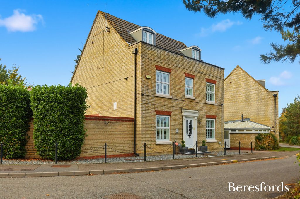 Property photo 1 of 31 Front