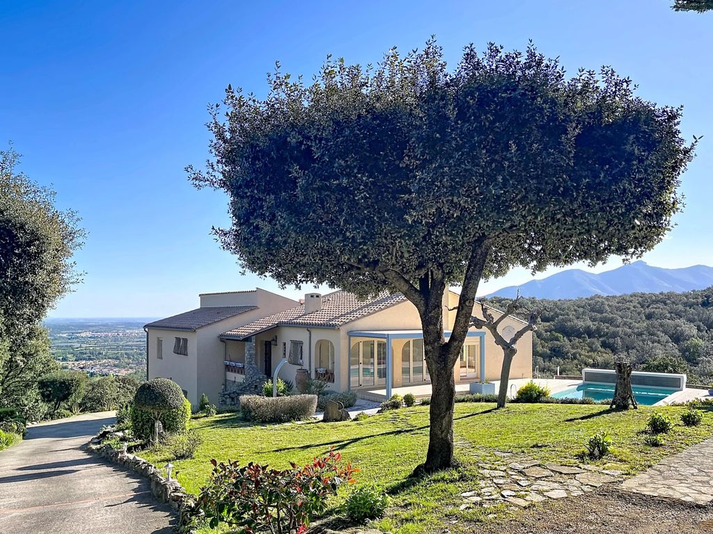 Property photo 1 of 15 Main Exterior View