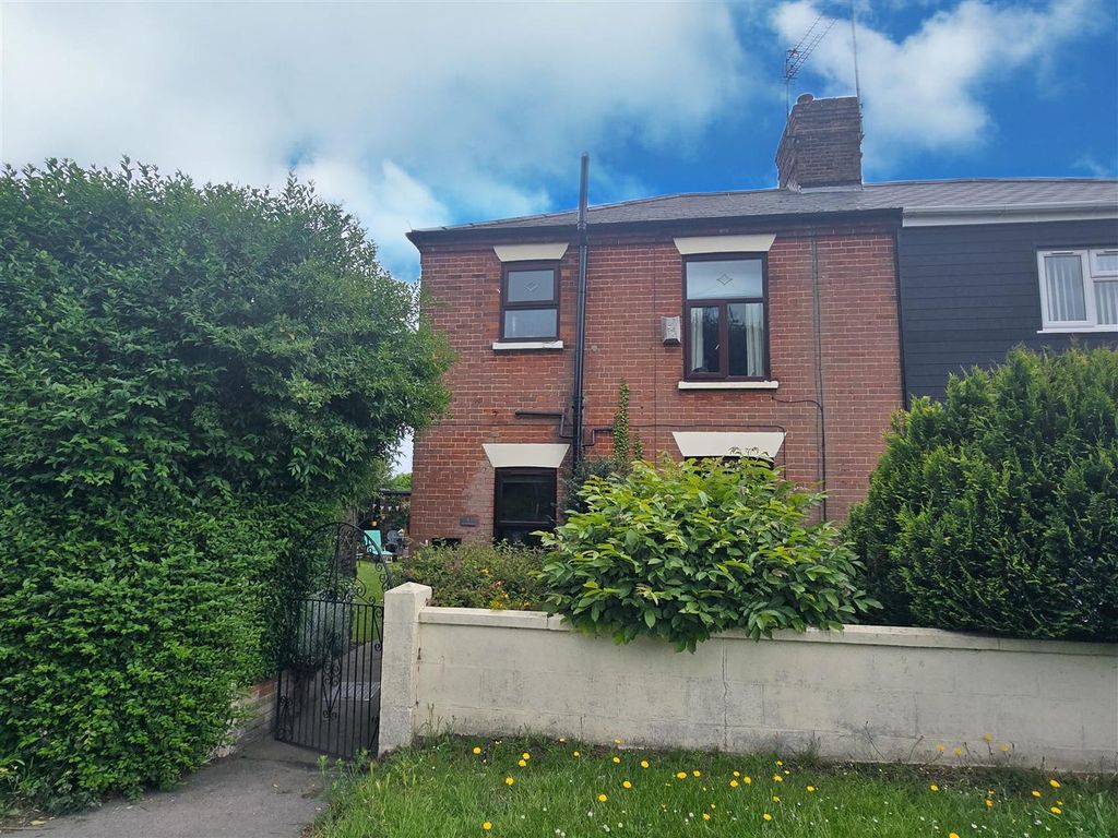Property photo 1 of 19 Front
