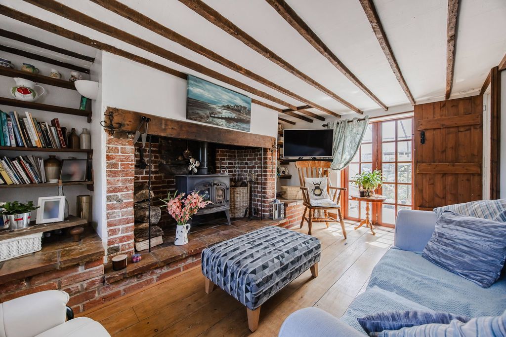 Property photo 2 of 22