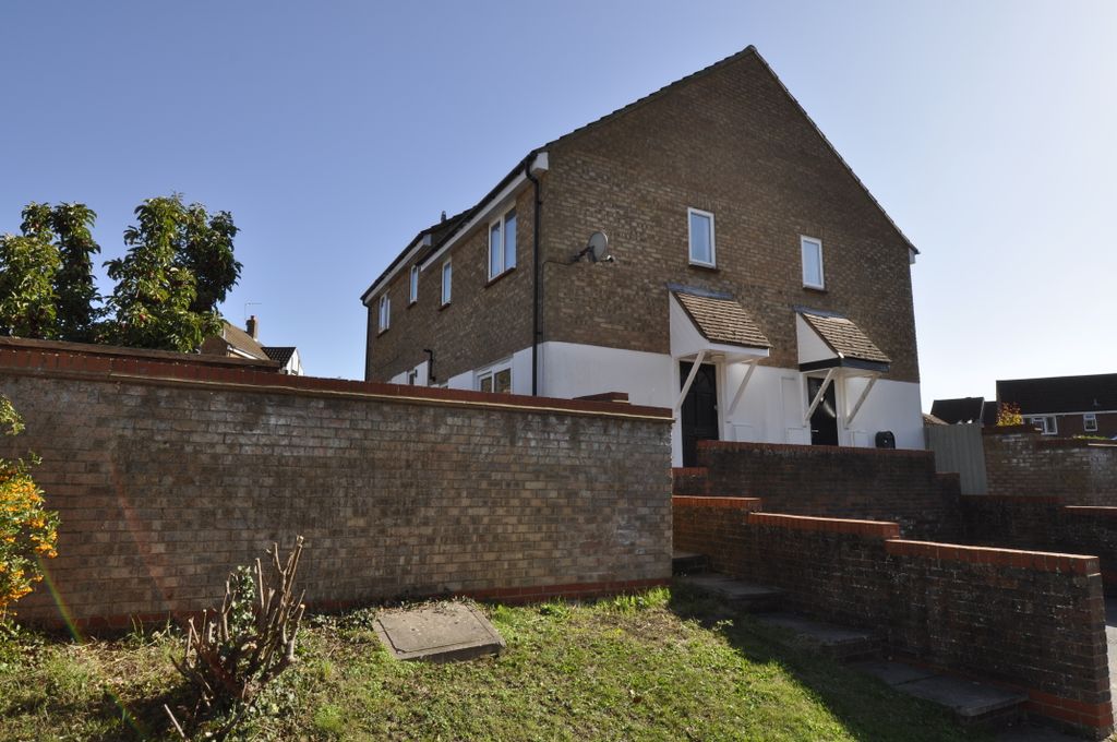 Property photo 1 of 2