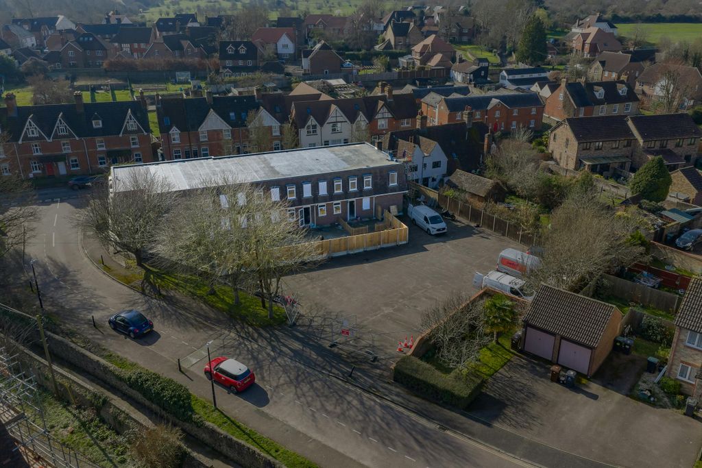 Property photo 2 of 10 08-Millbrook_House_114_Mill St_ Me19_Outline.Jpg