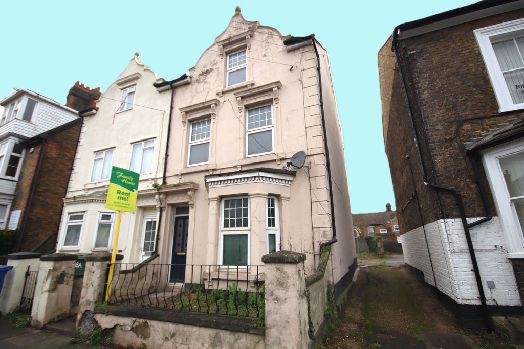 Property photo 2 of 10 Gallery