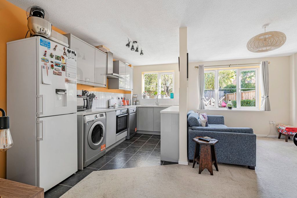 Property photo 3 of 15