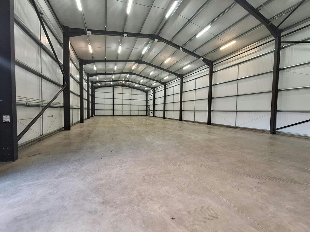 Property photo 3 of 3 02 Unit 8 Mouldsworth Internal.Jpg