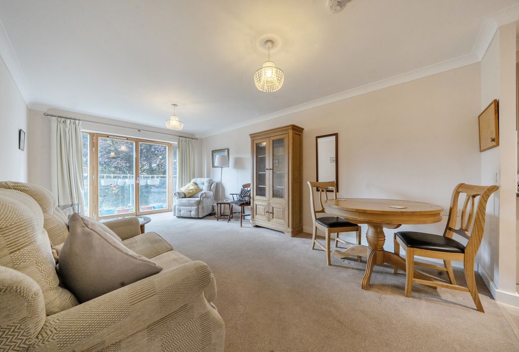 Property photo 2 of 15 1463899-8-6A0B29c...