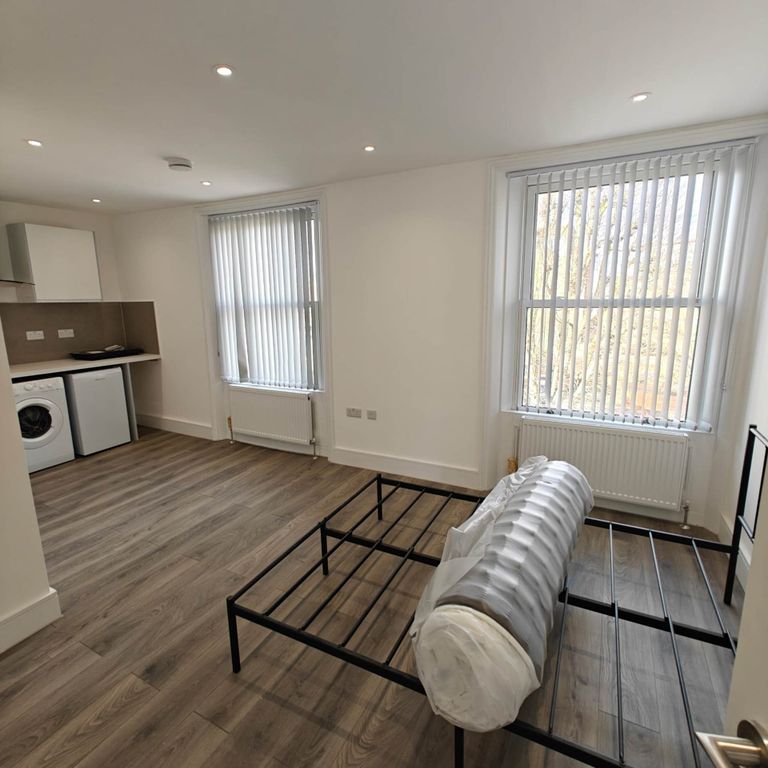 Property photo 1 of 3