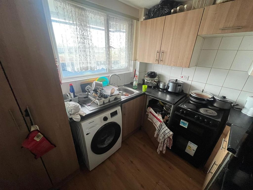 Property photo 3 of 9 12.Jpg