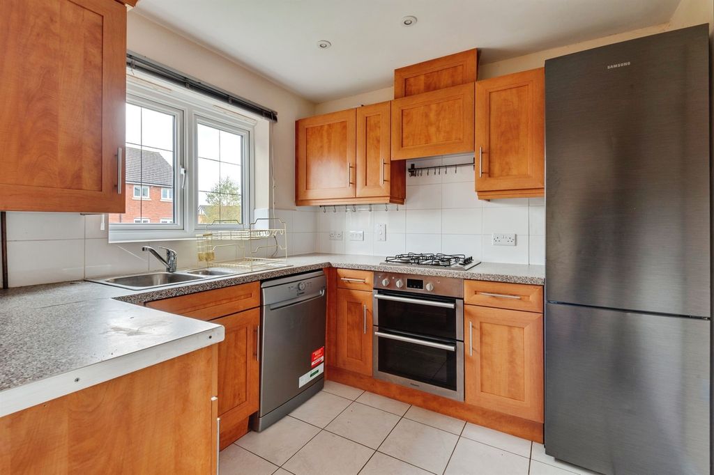 Property photo 3 of 17