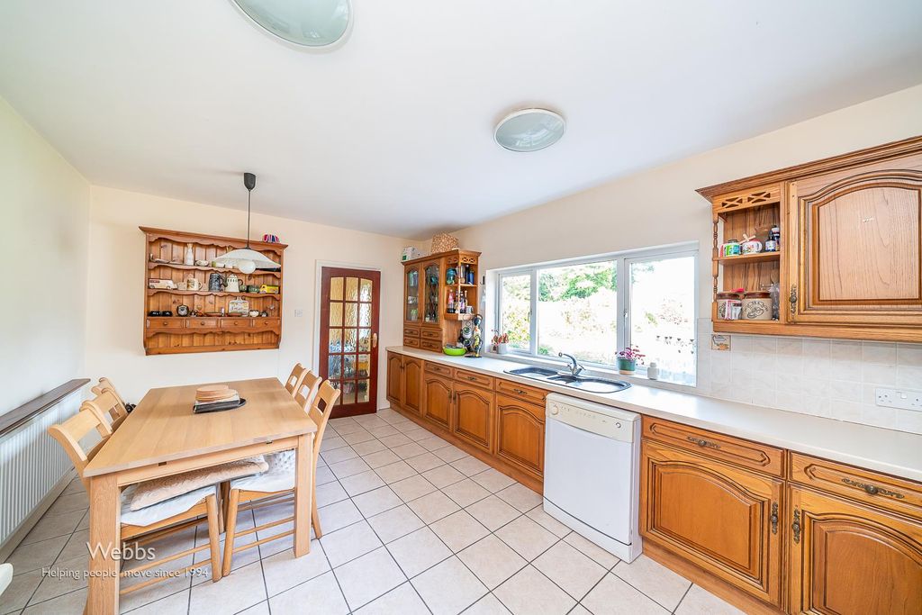 Property photo 3 of 38 Â© Webbs Estate Agents Â© (100 Of 128).Jpg