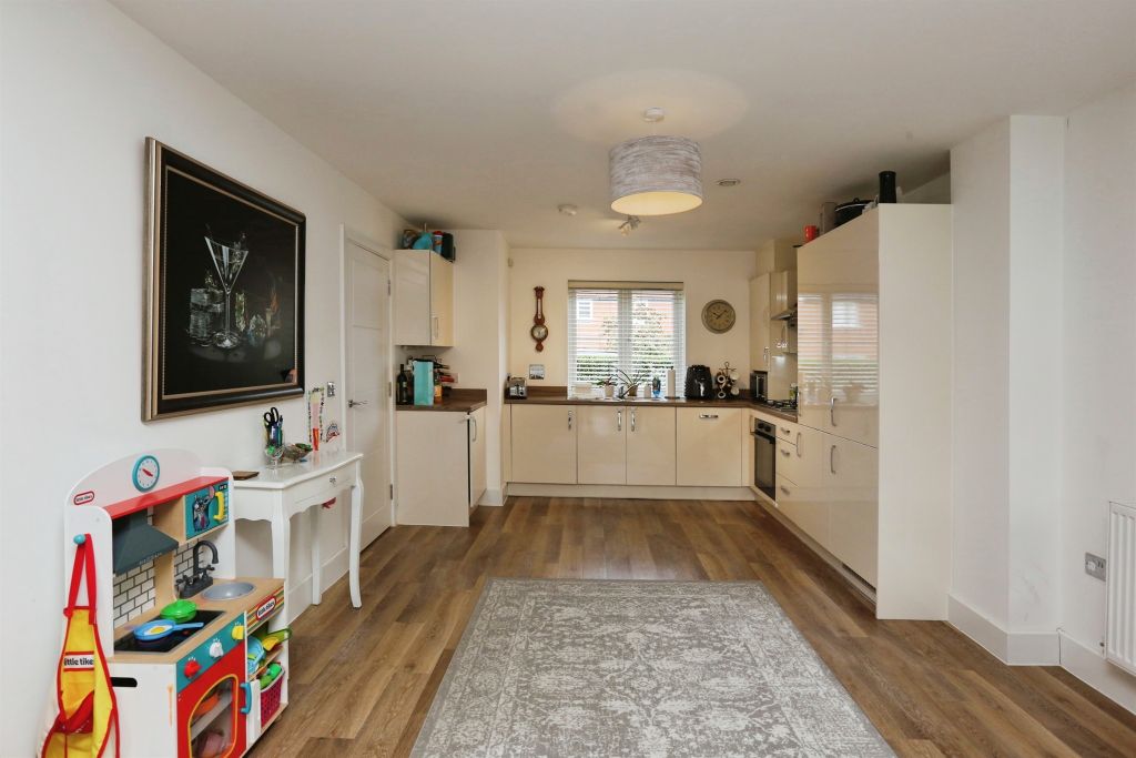 Additional image 4 of 3 bed semi-detached house for saleSandy Hill Close, Waltham Chase, Southampton SO32