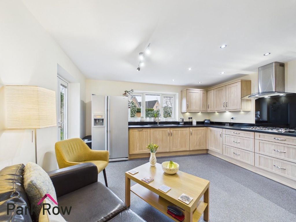 Property photo 2 of 29 Kitchen