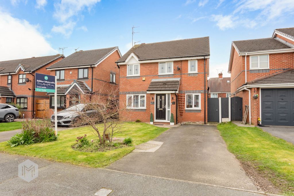 Property photo 1 of 31 Photograph