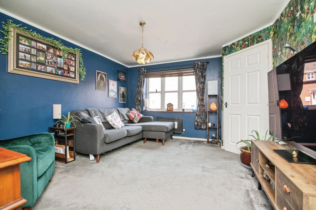 Property photo 2 of 15