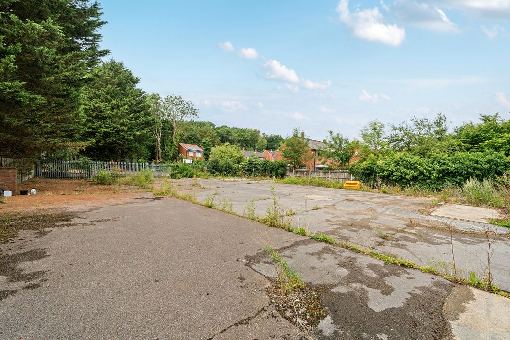 Property photo 2 of 20 1328662116880ce5B89E4A.Jpg