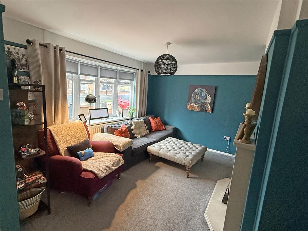 Property photo 2 of 10 Living Room.Jpg