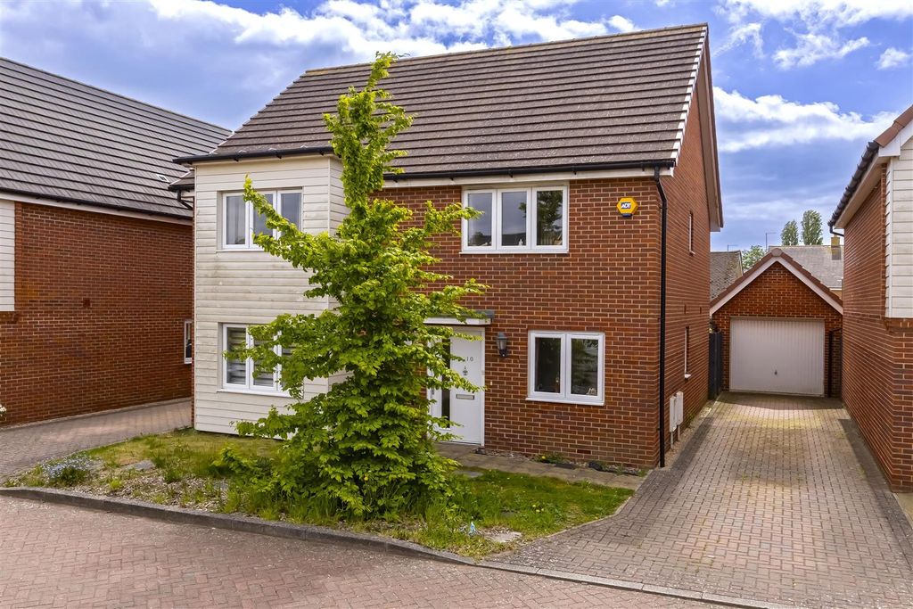 Property photo 1 of 19 Jackson Way_19.Jpg