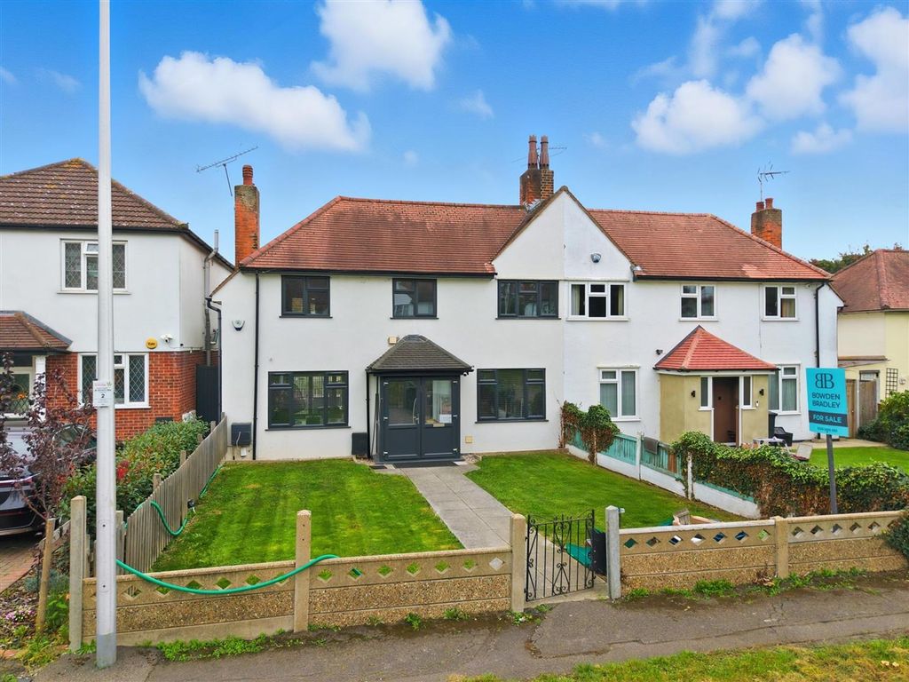 Property photo 1 of 28 Front