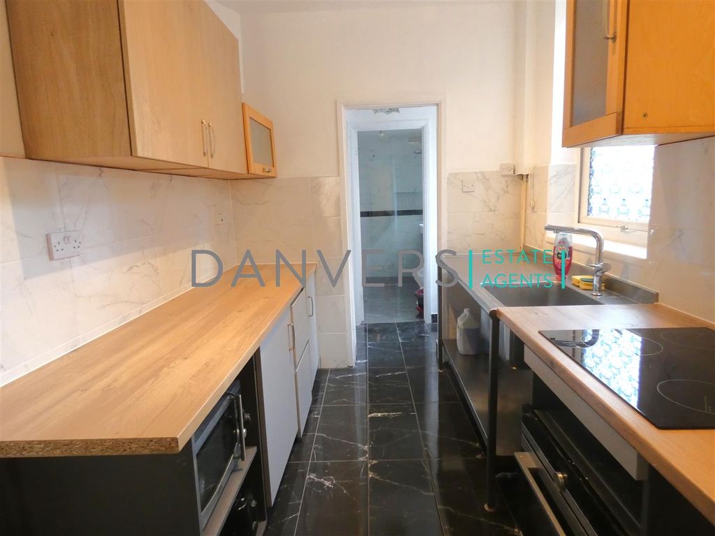 Property photo 1 of 7 P1120353.Jpg