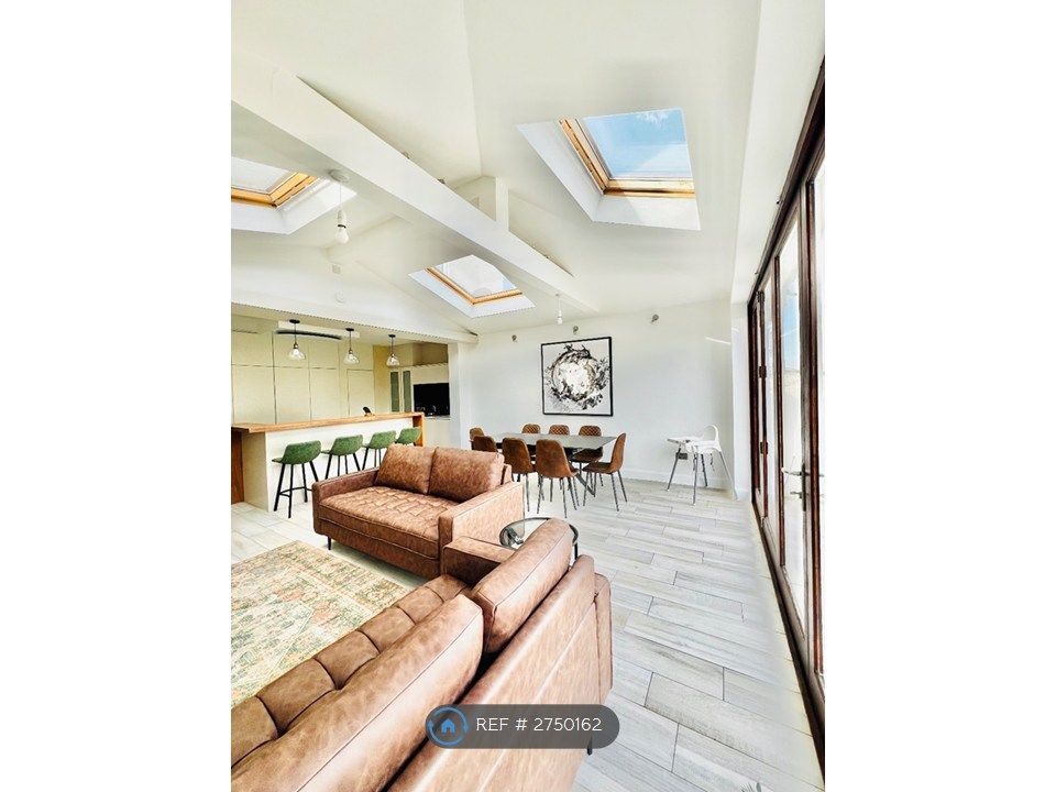 Property photo 1 of 35