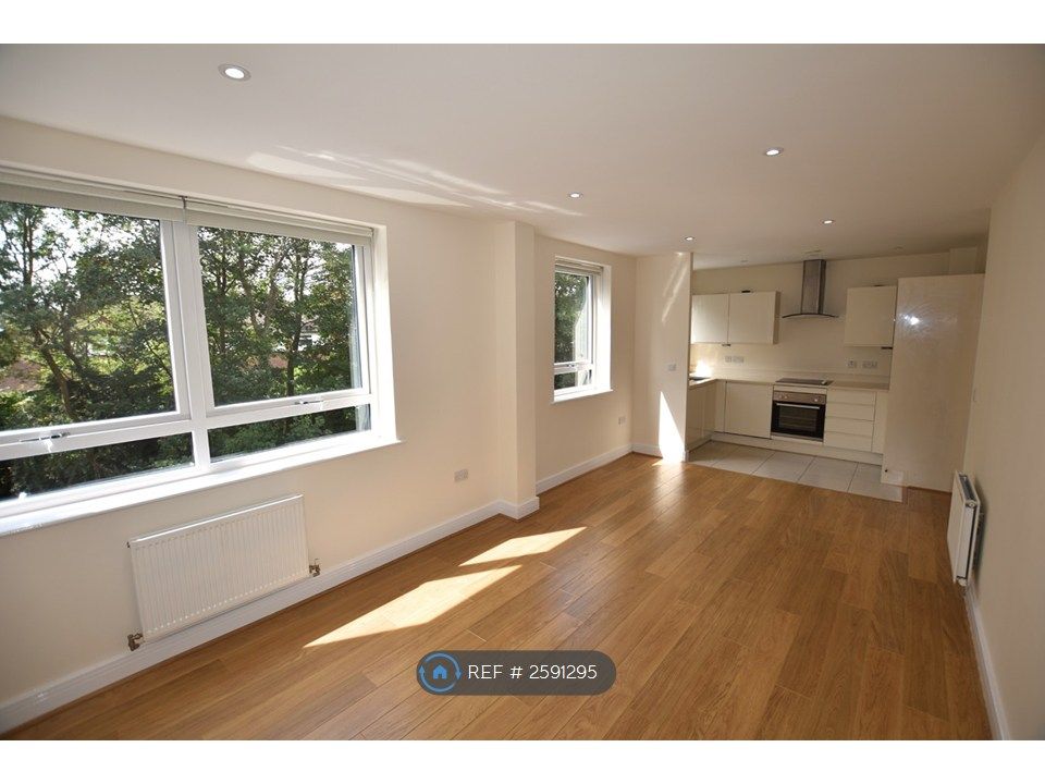 Property photo 2 of 16 Open Plan Living Room