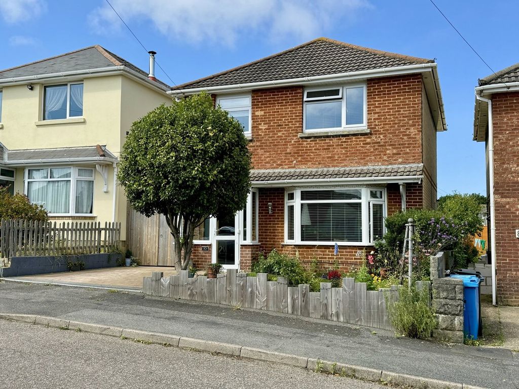 Property photo 1 of 30