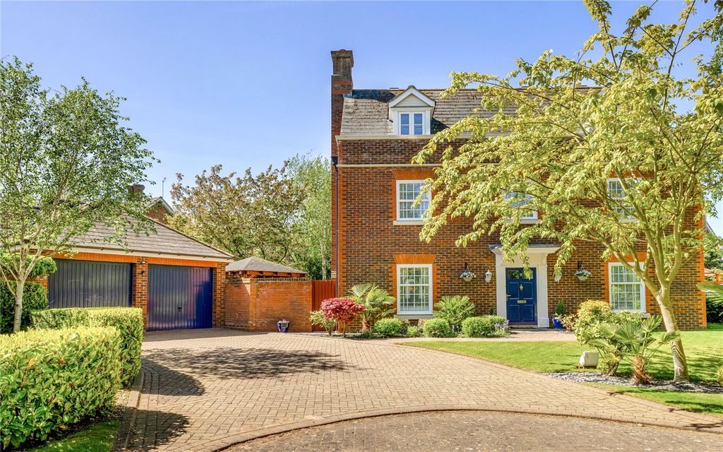 Property photo 1 of 21 Front