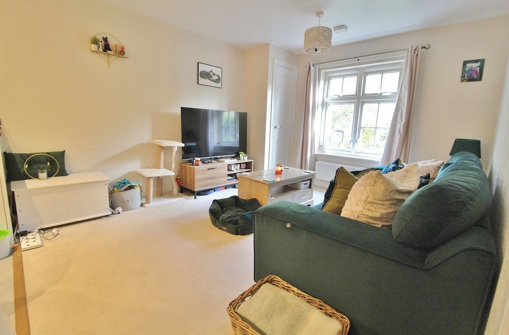 Property photo 2 of 7