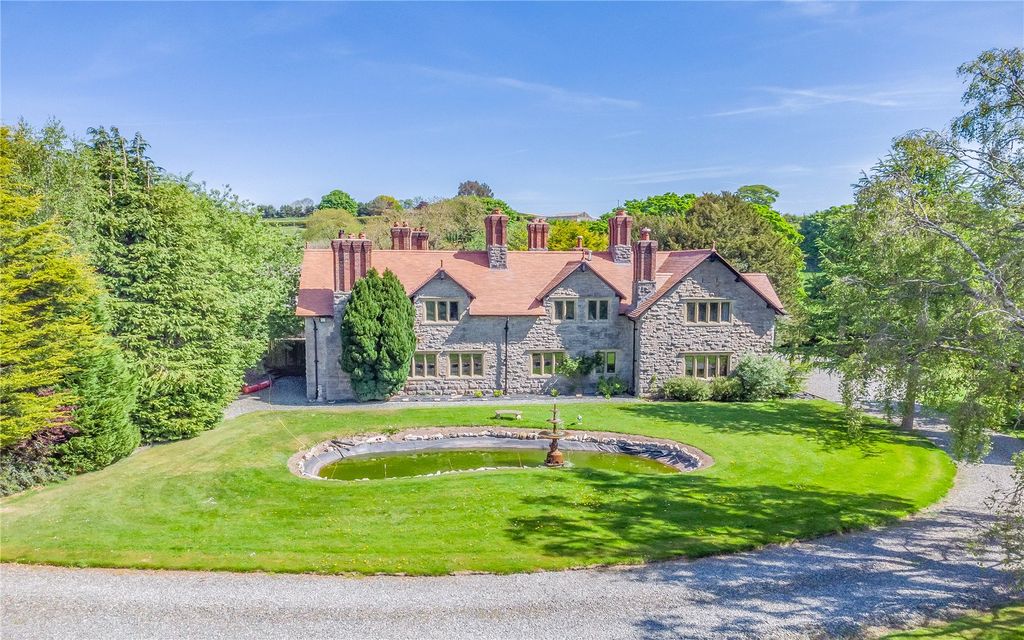 Property photo 1 of 21 Front View