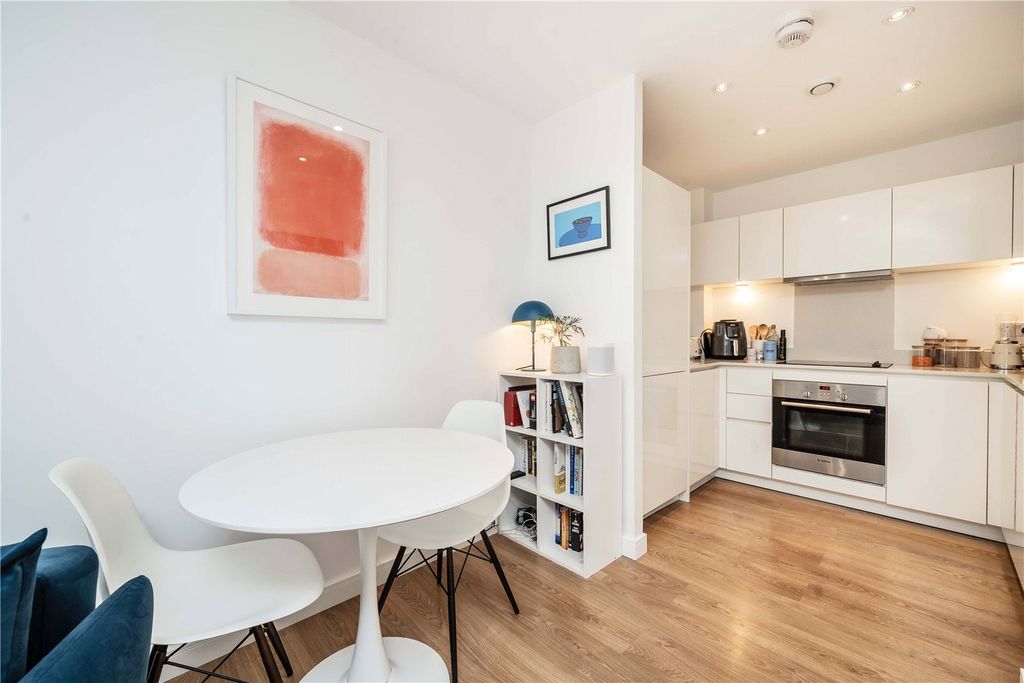 Property photo 2 of 10 Living Area/Kitchen