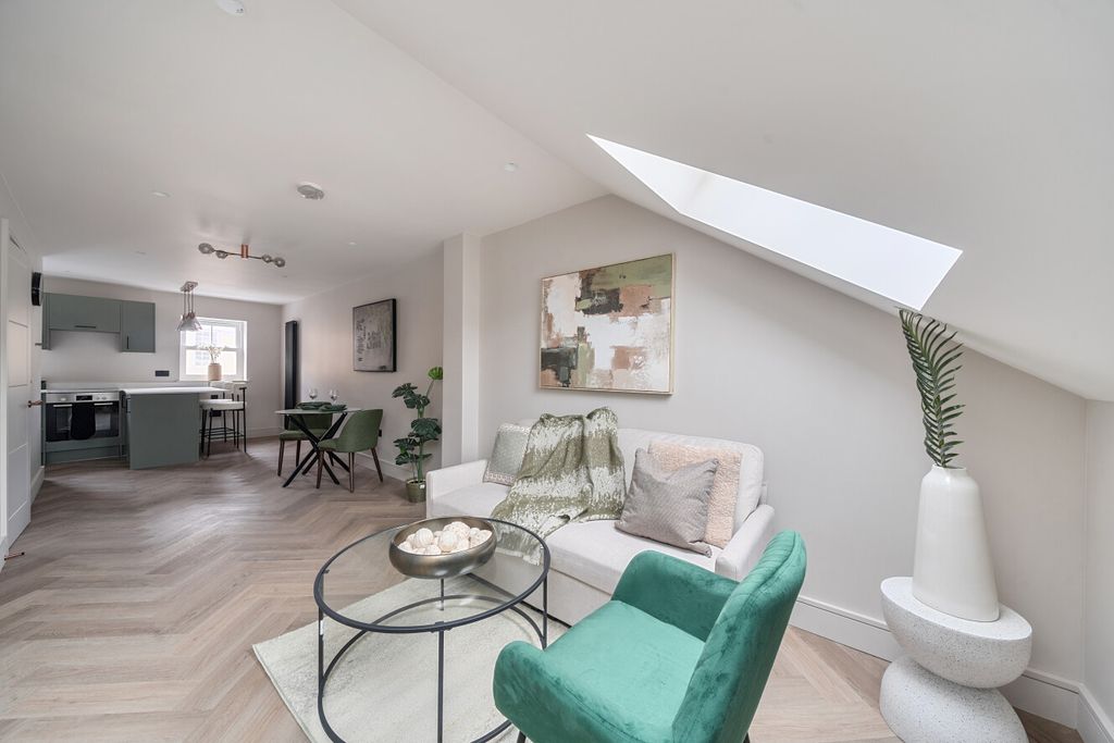 Property photo 1 of 11 1-69Aca43F6Dd3A-1...