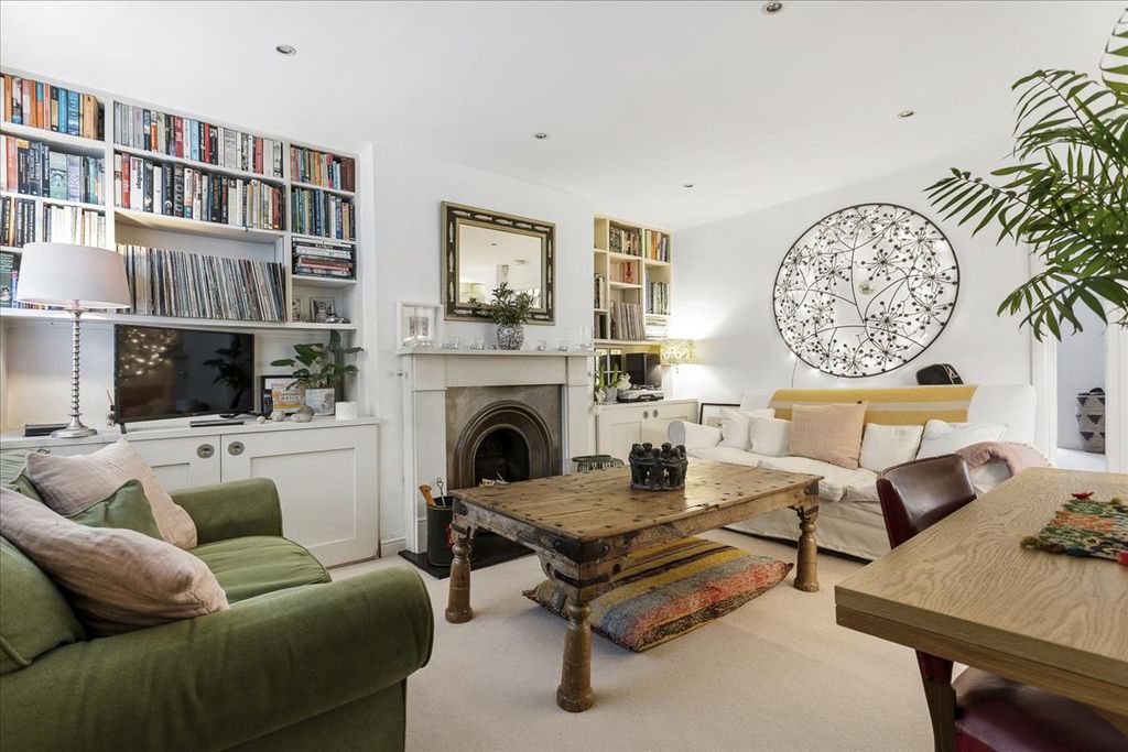 Property photo 2 of 16