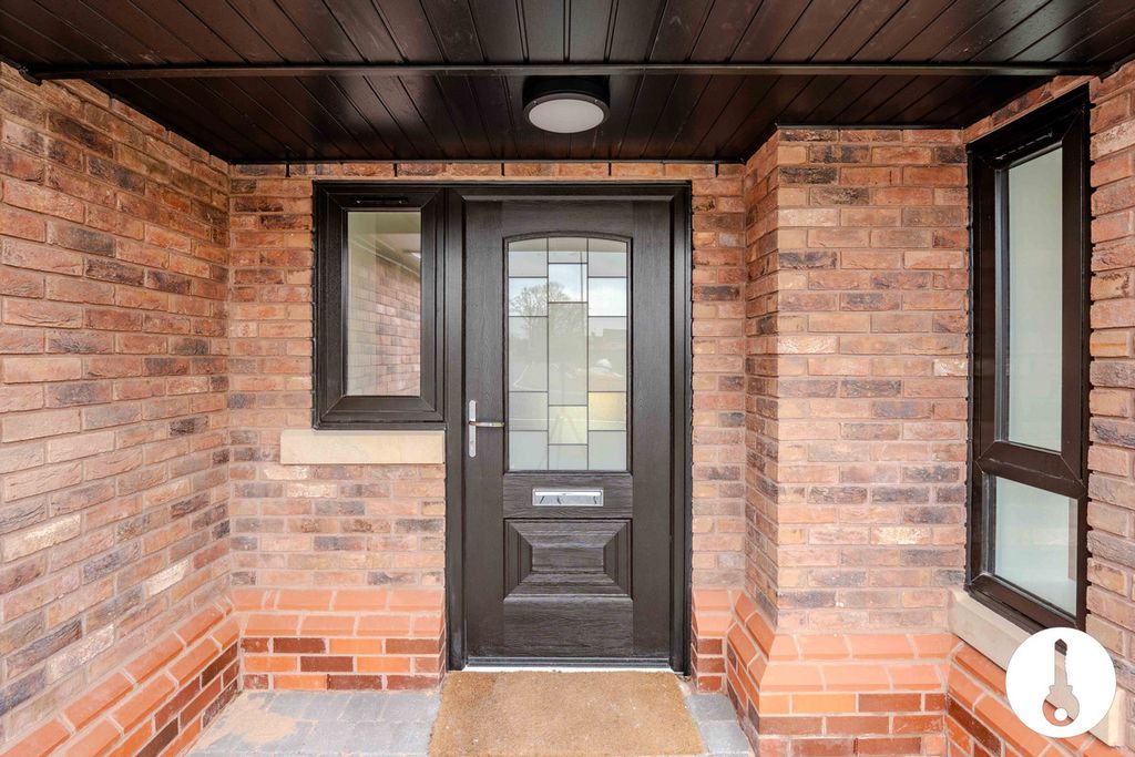 Property photo 2 of 44