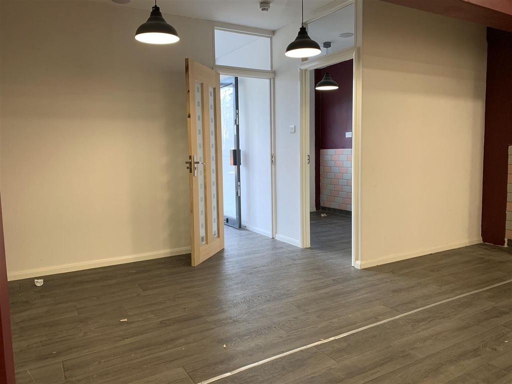 Property photo 3 of 9 Image00014.Jpeg