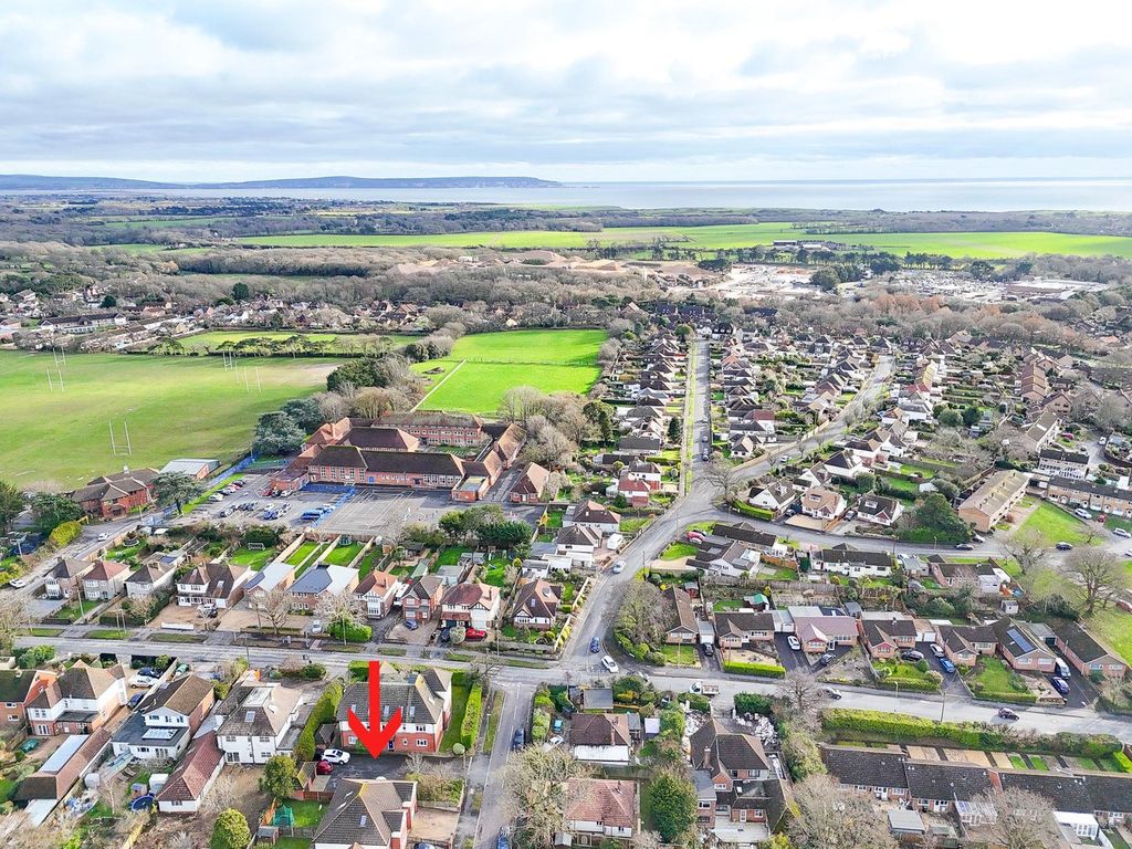 Property photo 3 of 13