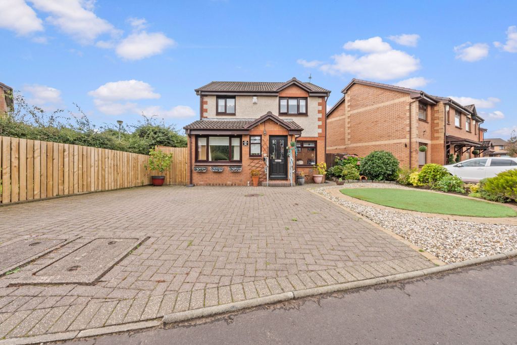 Property photo 1 of 27