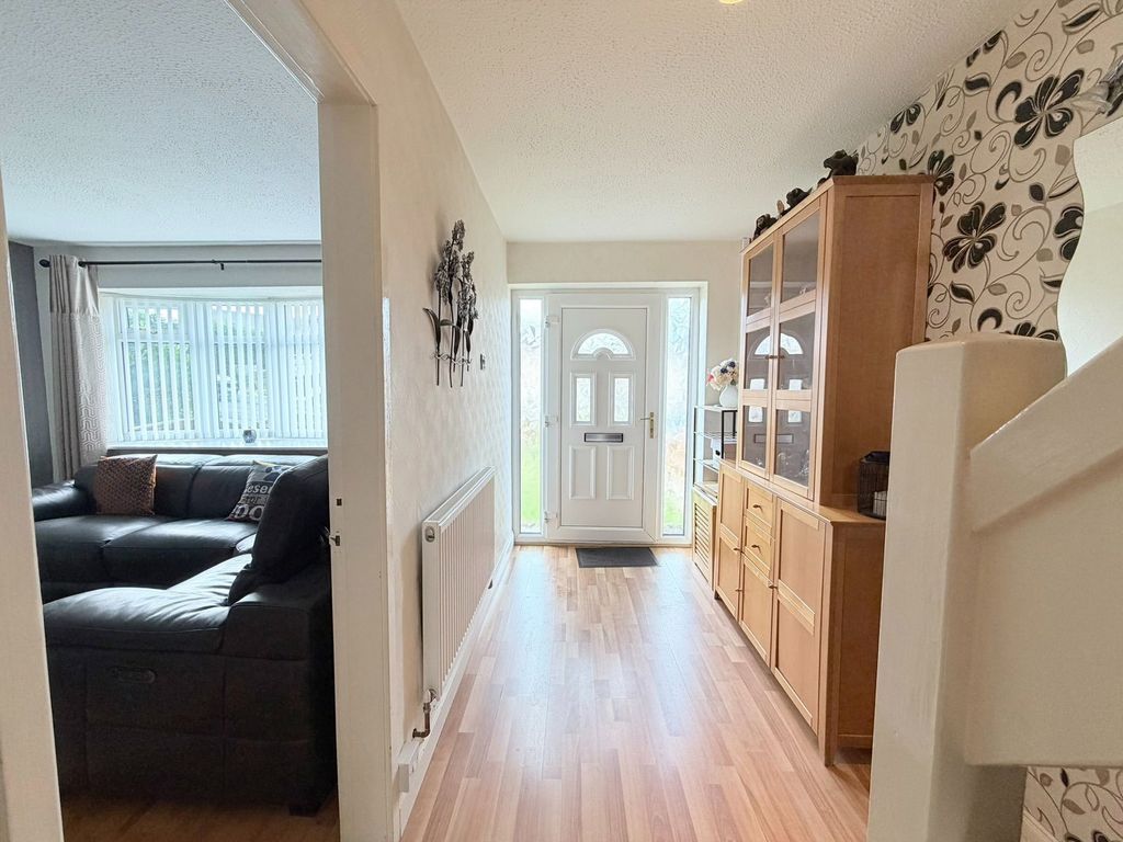 Property photo 3 of 29