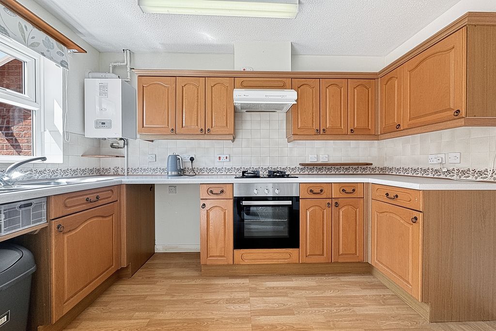 Property photo 2 of 16 Image
