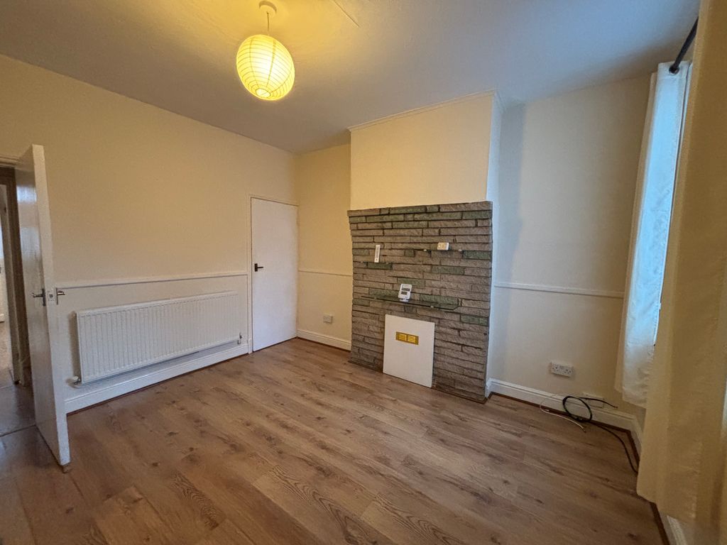 Property photo 2 of 14 Gallery