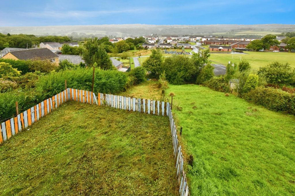 Property photo 2 of 18 Photo