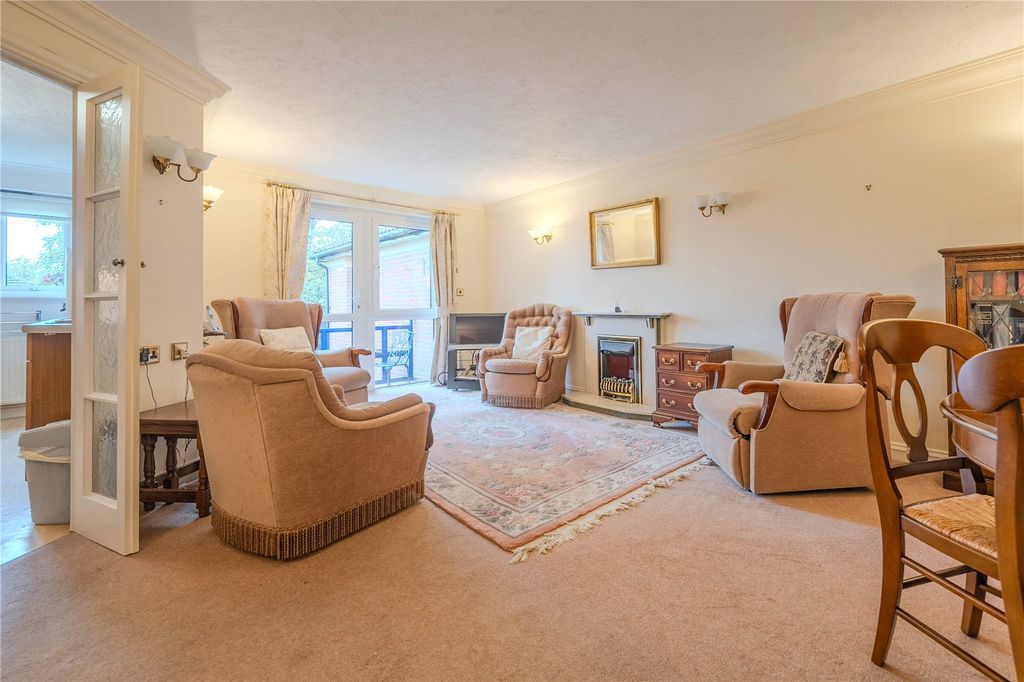 Property photo 2 of 12 Picture No. 14