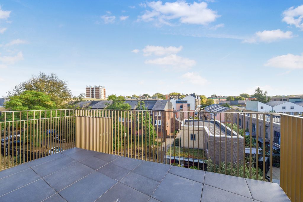 Property photo 3 of 10 Dsc_8690_High.Jpg