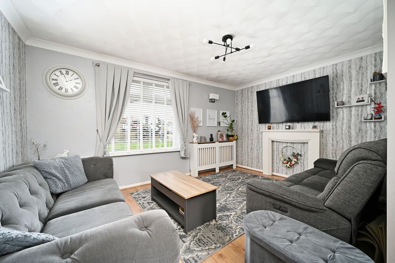 Property photo 2 of 35 Living Room