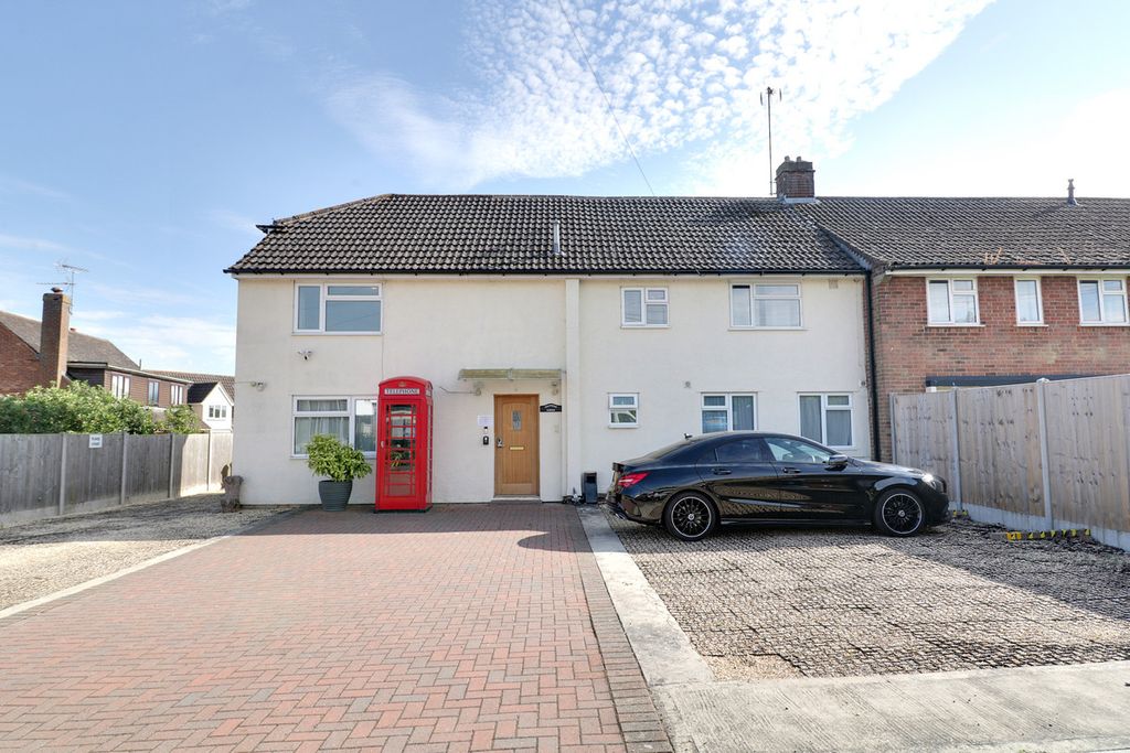 Property photo 1 of 12