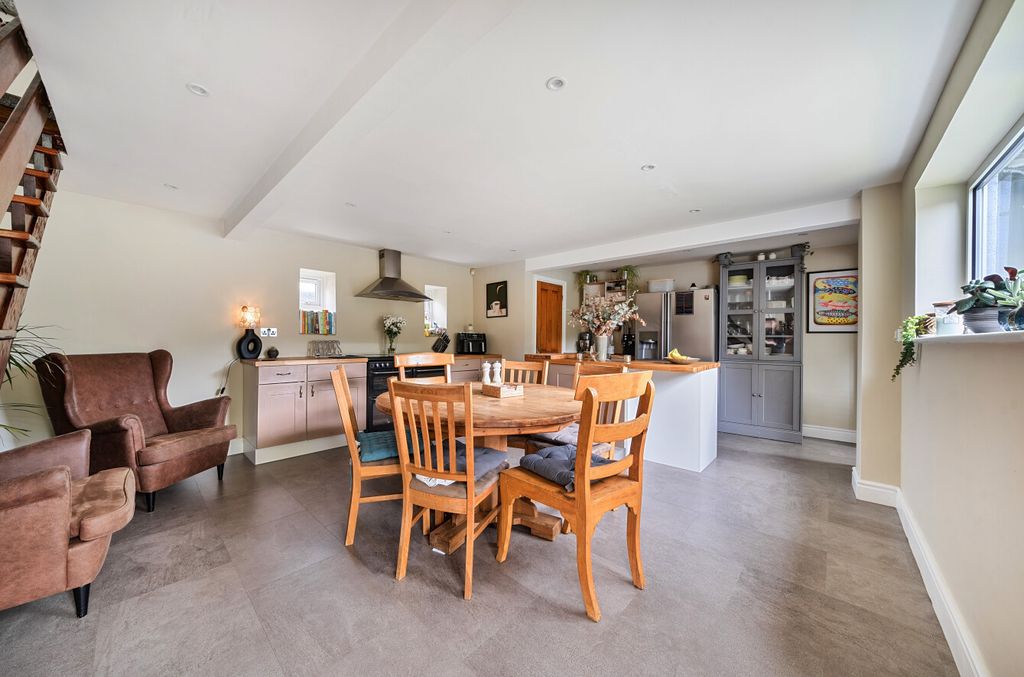 Property photo 2 of 15 Kitchen / Diner