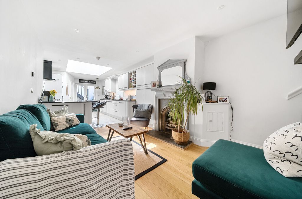 Property photo 3 of 14 1333327-5-688c825...