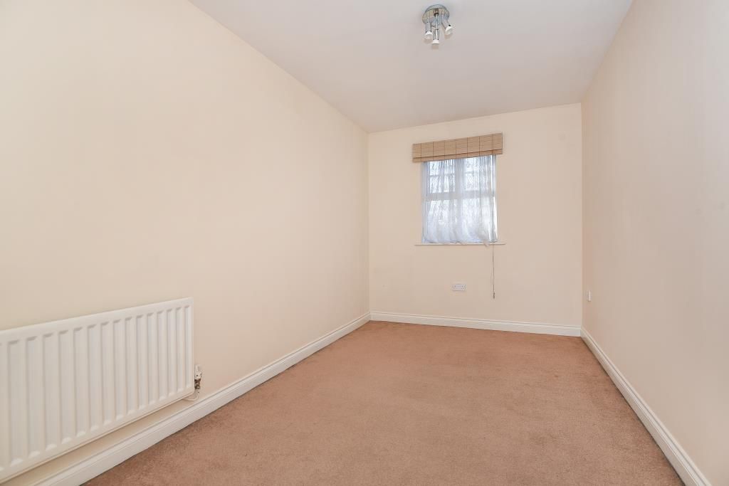 Property photo 2 of 8 Bedroom